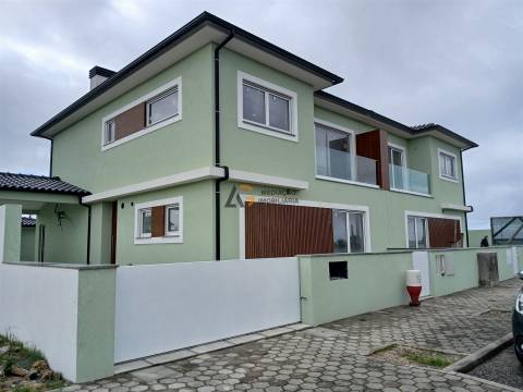 Moradia  T3+1 à venda na Gafanha do Carmo com vista para a ria !