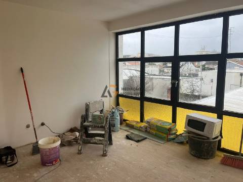 Apartamento T0+1 com Excelente Luz Natural e Localização Privilegiada  – Gafanha da Nazaré