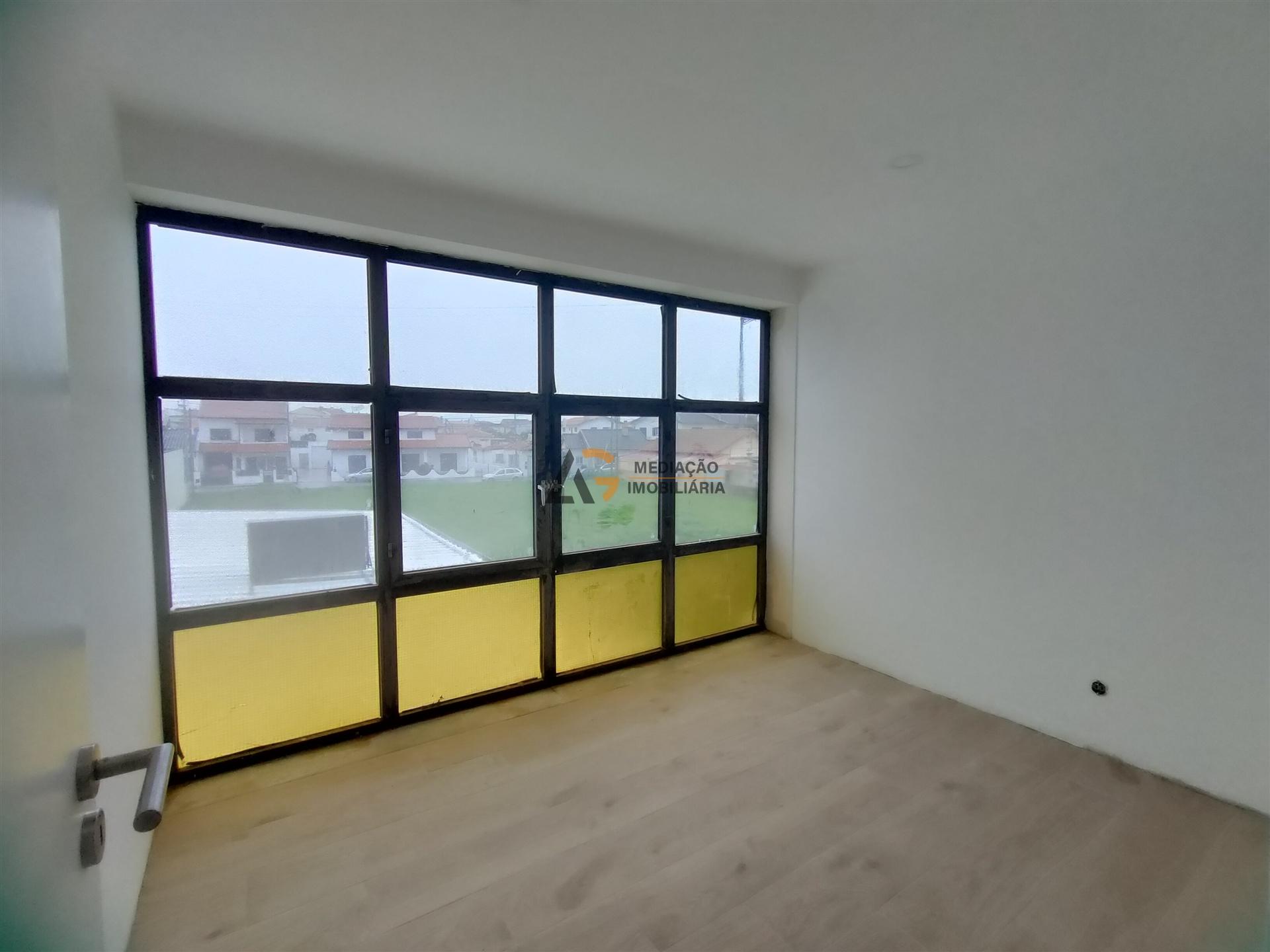 Apartamento T0+1 com Excelente Luz Natural e Localização Privilegiada  – Gafanha da Nazaré