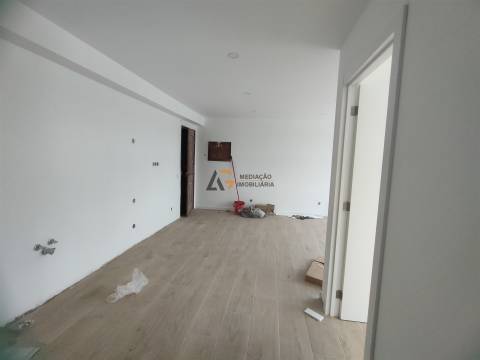 Apartamento T0+1 com Excelente Luz Natural e Localização Privilegiada  – Gafanha da Nazaré