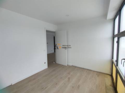 Apartamento T0+1 com Excelente Luz Natural e Localização Privilegiada  – Gafanha da Nazaré