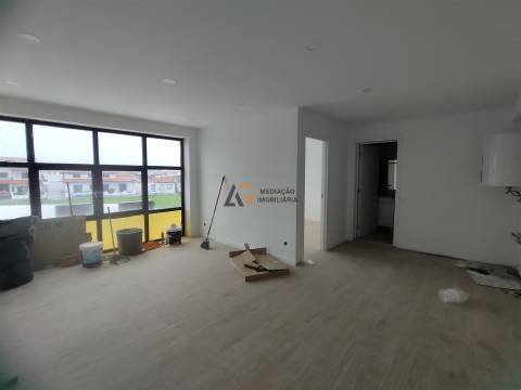 Apartamento T0+1 com Excelente Luz Natural e Localização Privilegiada  – Gafanha da Nazaré