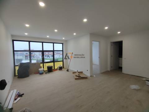 Apartamento T0+1 com Excelente Luz Natural e Localização Privilegiada  – Gafanha da Nazaré