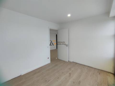 Apartamento T0+1 com Excelente Luz Natural e Localização Privilegiada  – Gafanha da Nazaré