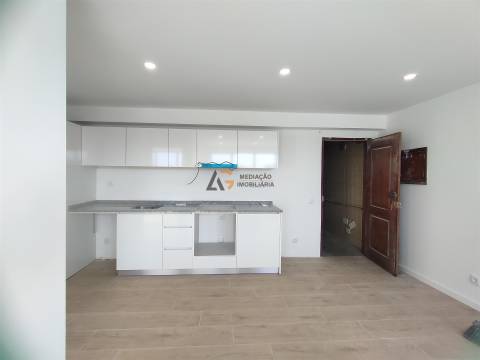 Apartamento T0+1 com Excelente Luz Natural e Localização Privilegiada  – Gafanha da Nazaré