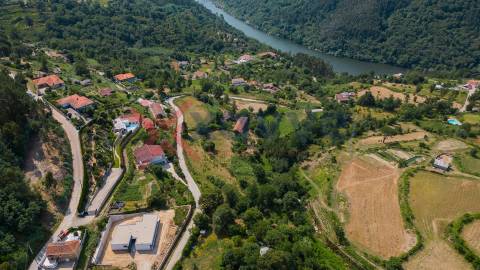 Propriedade c/ 24000m2 - Marco de Canaveses