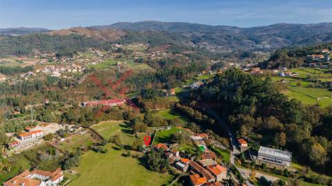 Moradia p/ recuperar - Rossas, Vieira do Minho