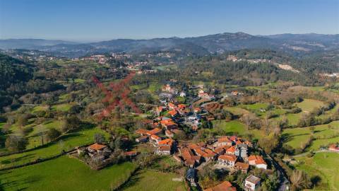 Moradia p/ recuperar - Rossas, Vieira do Minho