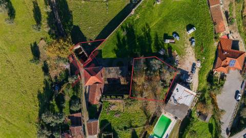 Moradia p/ recuperar - Rossas, Vieira do Minho