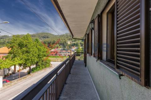 Moradia para Venda em Anissó, Vieira do Minho