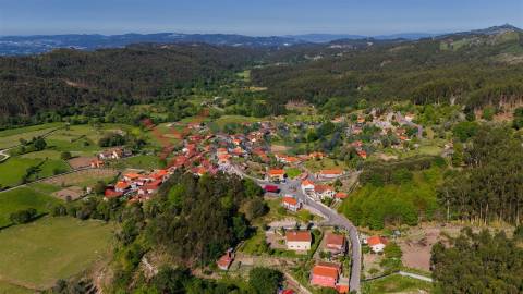 Terreno c/ 1.600m2 - Anissó, Vieira do Minho