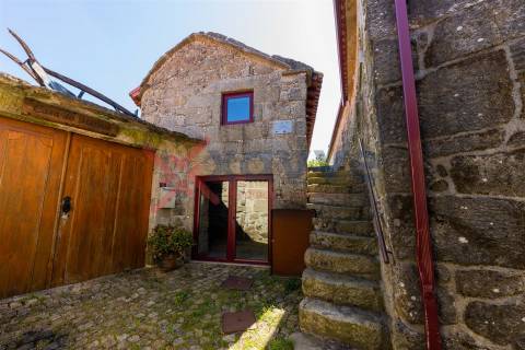 Moradia T2 - Ruívães, Vieira do Minho