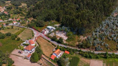 Terreno c/ 4.100 m2 - Pinheiro, Vieira do Minho