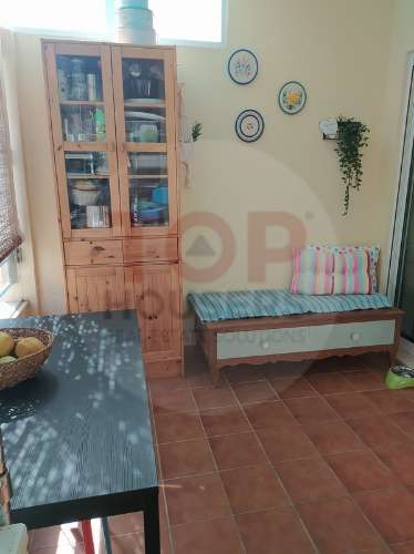 Apartamento T4 no Montenegro com dois lugares de parqueamento e uma arrecadação