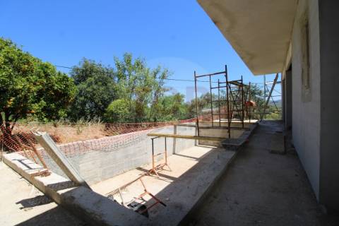 Moradia nova T3 com piscina - São Brás de Alportel