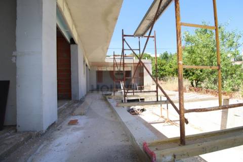 Moradia nova T3 com piscina - São Brás de Alportel