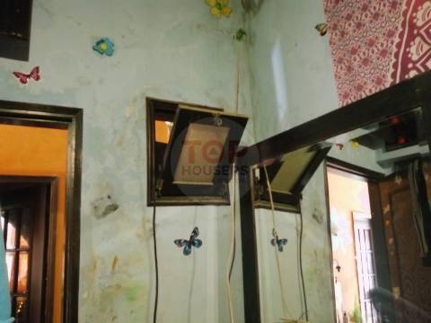 Moradia T4 com várias divisões