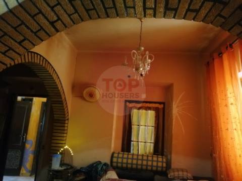 Moradia T4 com várias divisões