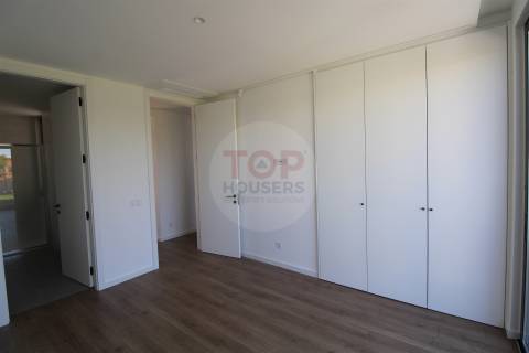 Moradia T3 Nova com piscina - Fuseta