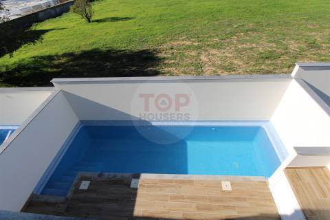 Moradia T3 Nova com piscina - Fuseta