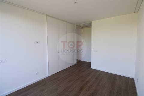 Moradia T3 Nova com piscina - Fuseta