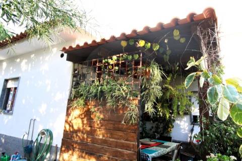 Moradia com 7 quartos  lote de 2245m2   Área Coberta de 328,50m2.