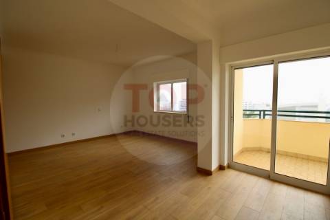 Apartamento T4+1 Triplex à Venda no Centro de Faro