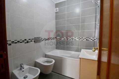 Apartamento T4+1 Triplex à Venda no Centro de Faro