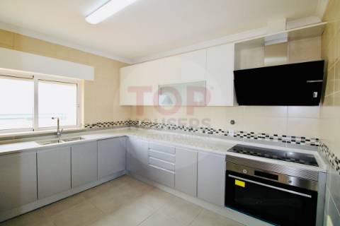 Apartamento T4+1 Triplex à Venda no Centro de Faro