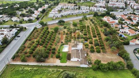 Terreno com viabilidade de construção para Empreendimento de Luxo em Cabanas de Tavira, Faro.
