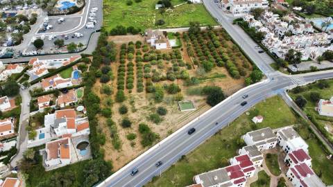 Terreno com viabilidade de construção para Empreendimento de Luxo em Cabanas de Tavira, Faro.