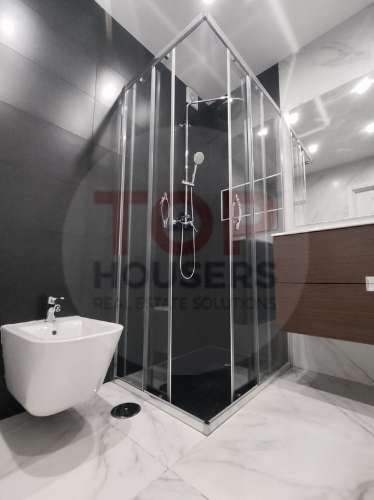 Apartamento T3 Novo com piscina no terraço e garagem - Olhão.