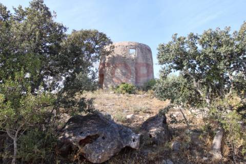 Lote Urbano - Moradia T3 com Piscina e Moinho Histórico com Vista Panorâmica no Algarve