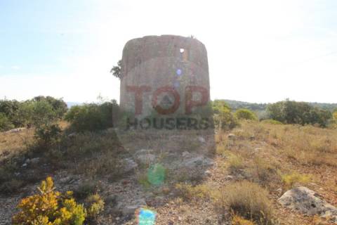 Lote Urbano - Moradia T3 com Piscina e Moinho Histórico com Vista Panorâmica no Algarve