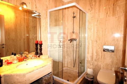 Moradia T3+1 em Olhão com áreas amplas e excelentes funcionalidades