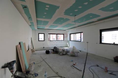 Moradia T3 Nova no Centro de Faro