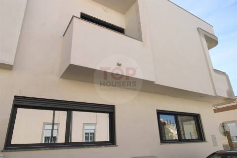 Moradia T3 Nova no Centro de Faro