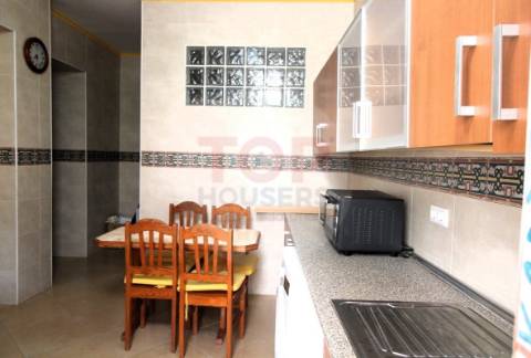 T4 com traços tradicionais em Olhão