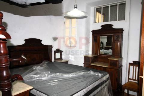 T4 com traços tradicionais em Olhão