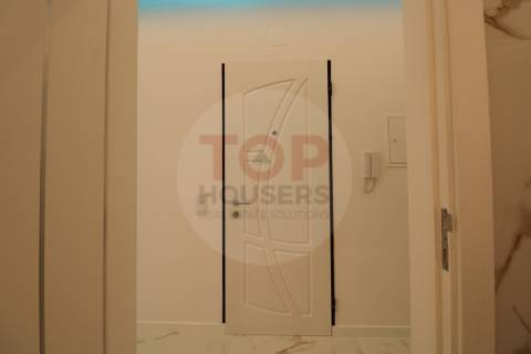 Apartamento T3 Remodelado na Primeira Linha de Mar – Quarteira