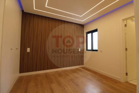 Apartamento T2  em Quarteira – com garagem