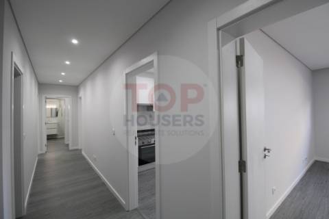 Apartamento T3 em Olhão com garagem