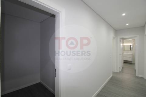 Apartamento T3 em Olhão com garagem