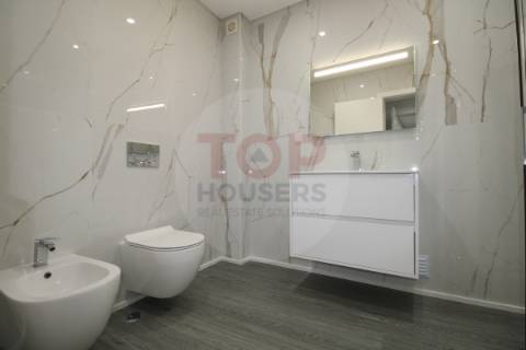 Apartamento T3 em Olhão com garagem