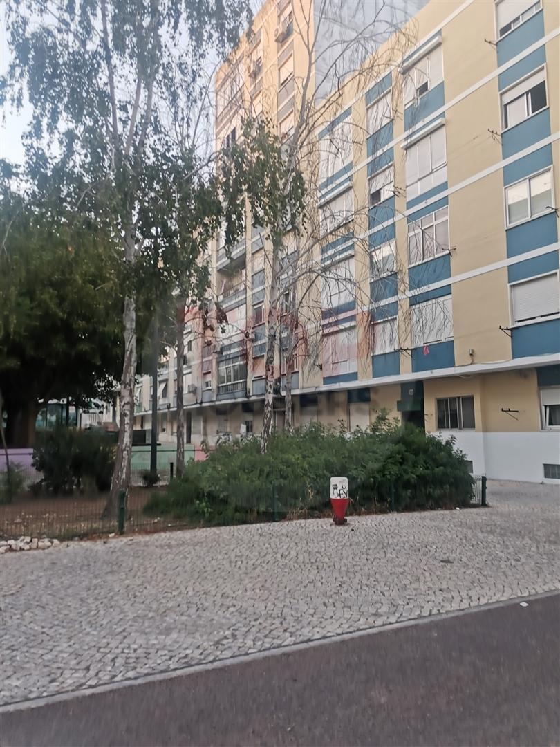 Apartamento T2+1 em Sacavém - Uma Oportunidade Imperdível!