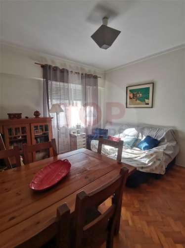 Apartamento T2+1 em Sacavém - Uma Oportunidade Imperdível!