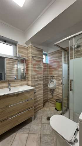 Apartamento T4 com elevador no centro de Faro