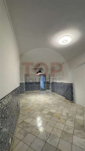 Apartamento T4 com elevador no centro de Faro