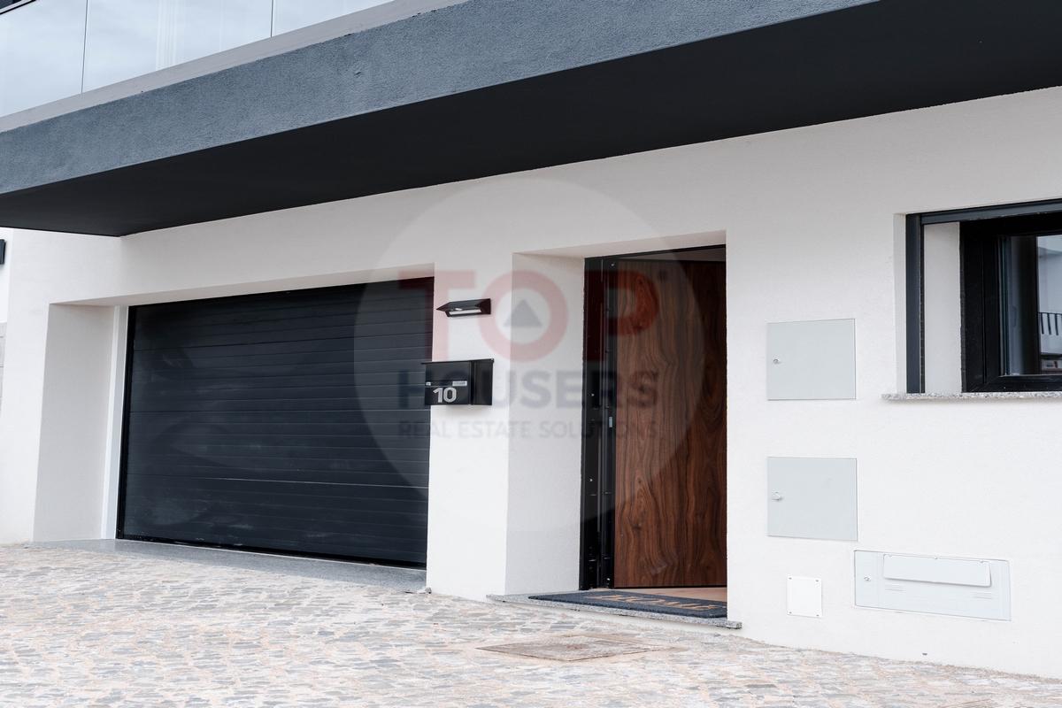 Moradia T3 em Olhão com garagem