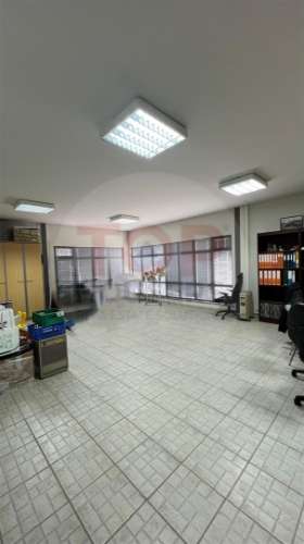 Armazém Comercial em Olhão com 1.850 m² de terreno e Área coberta / implantação: 815 m²